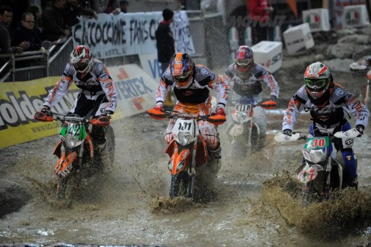 Taddy Blazusiak trionfa nel Superenduro di Genova (3)