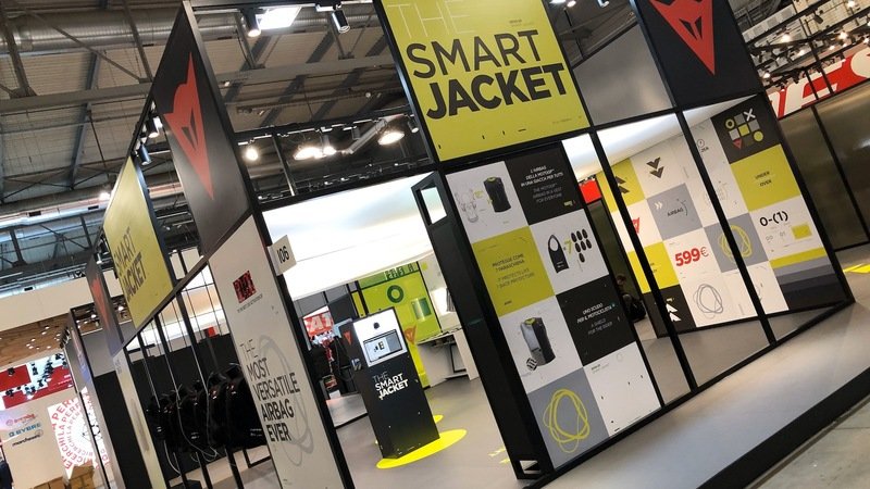Dainese a EICMA 2019: Smart Jacket, AGV K6 e Pista GP-RR