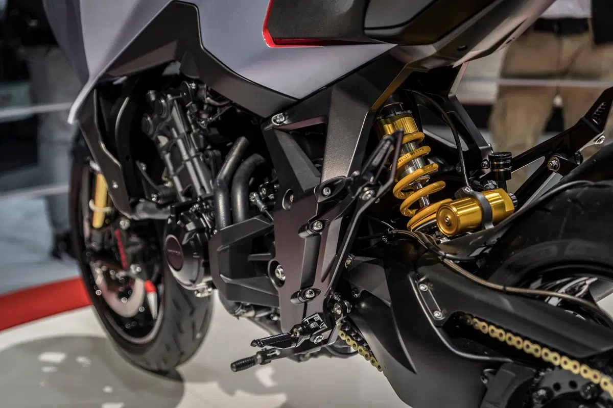 Honda CB4X concept a EICMA 2019  (11)