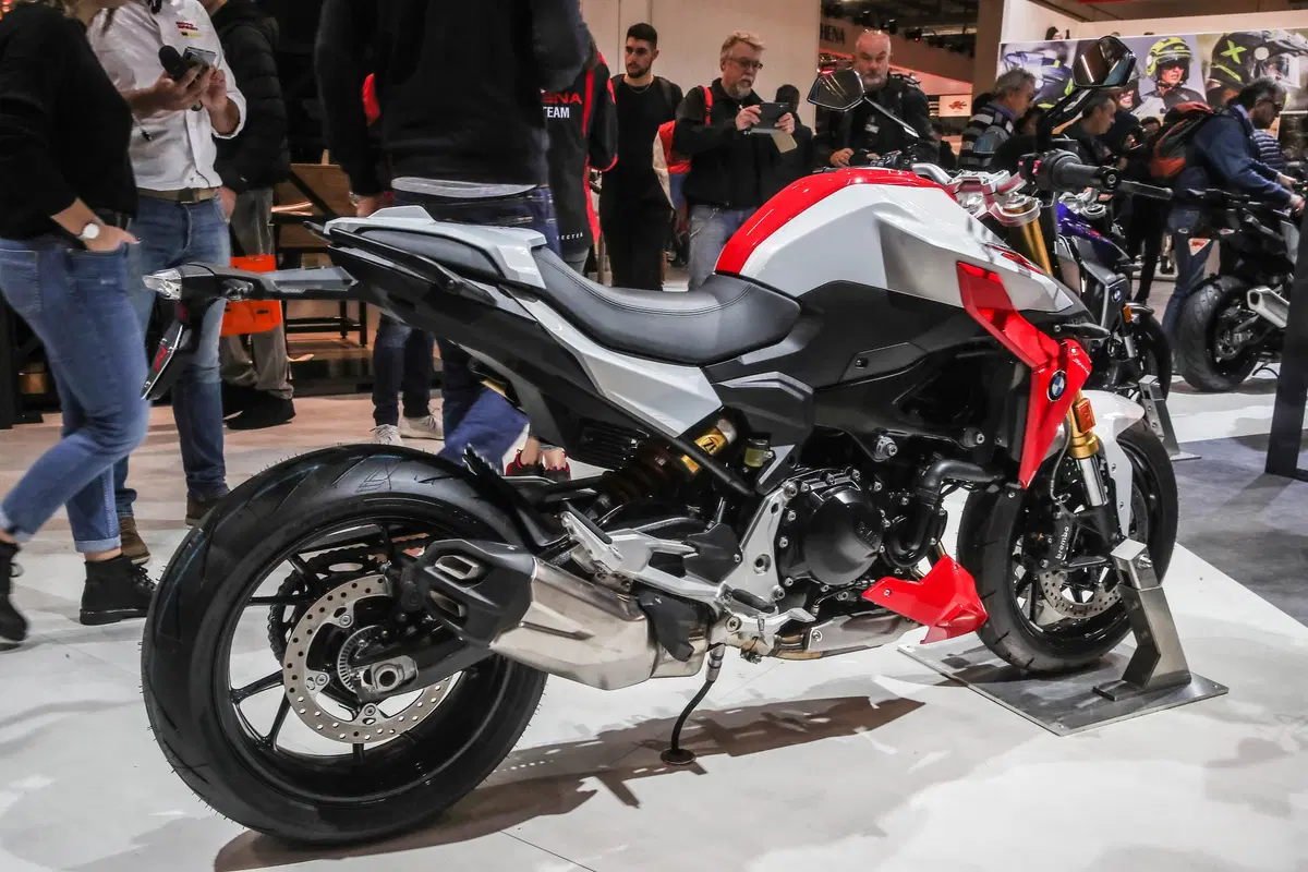  Nuova BMW F 900 R a EICMA 2019: foto, dati e prezzi (16)