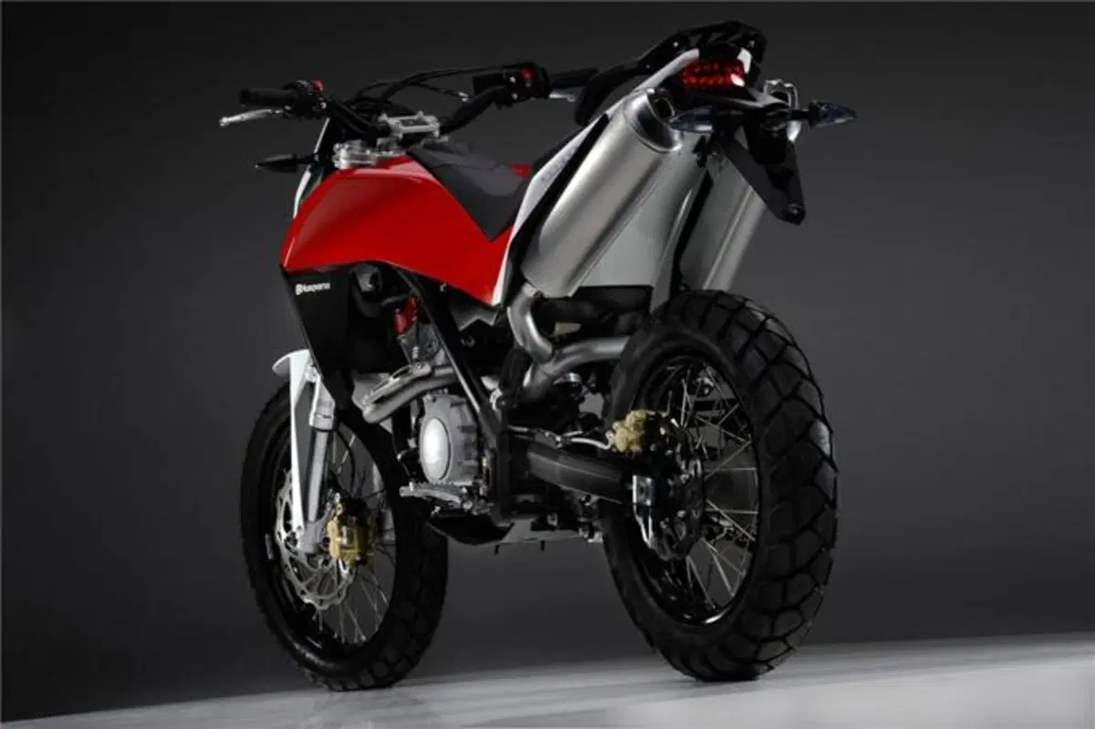 Husqvarna presenta la Concept Strada (4)
