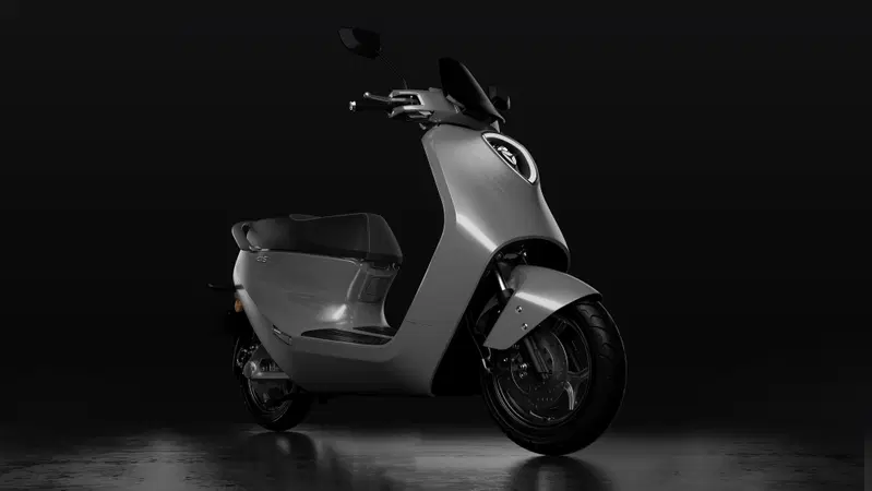 Yadea C1S a EICMA 2019. Foto e dati dello scooter elettrico