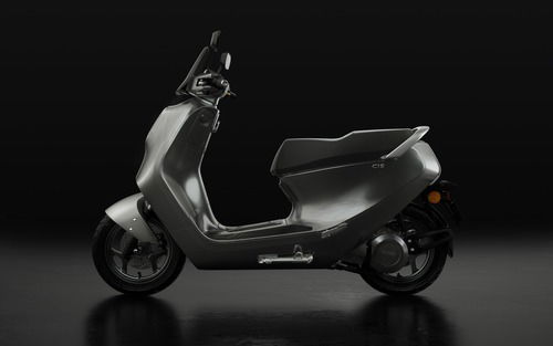 Yadea C1S a EICMA 2019. Foto e dati dello scooter elettrico (4)