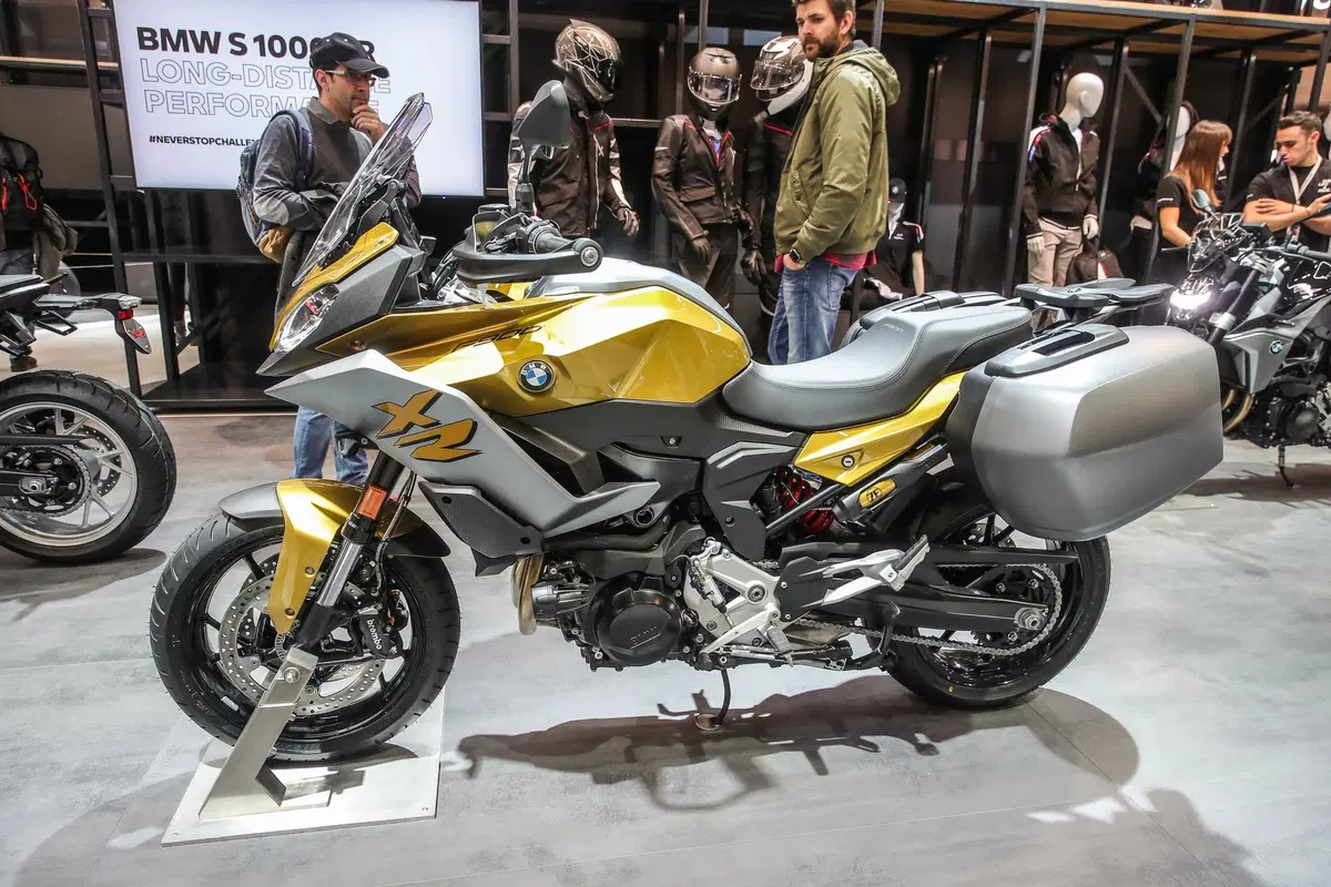 Nuova BMW F 900 XR a EICMA 2019: foto, dati e prezzi (9)