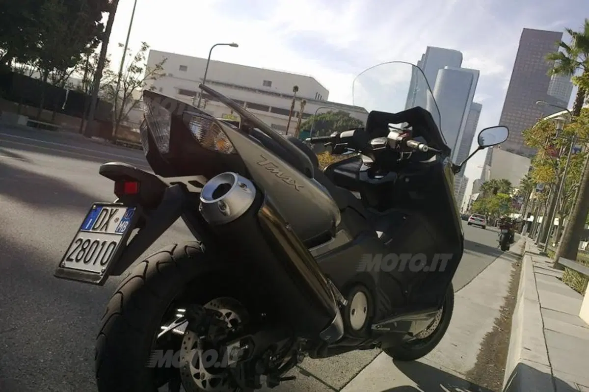 Con lo Yamaha TMAX 530 a Hollywood! (3)