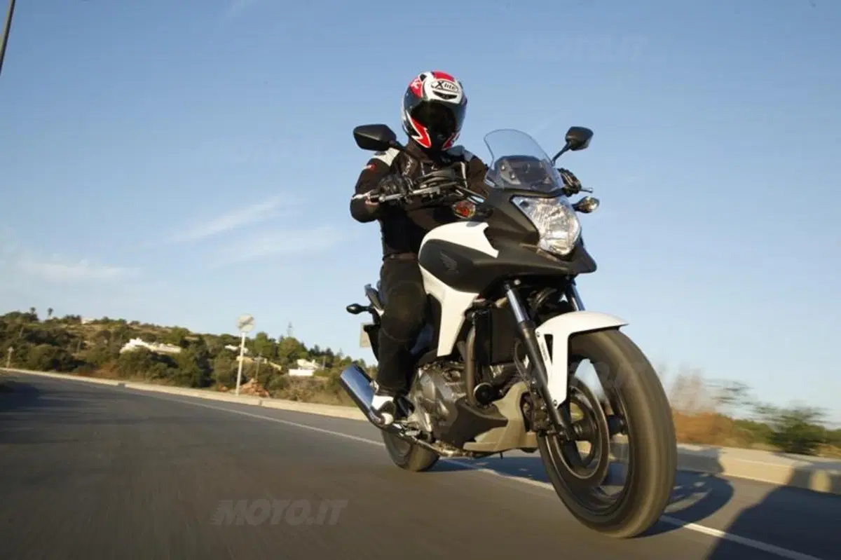 Honda NC700X  (2)