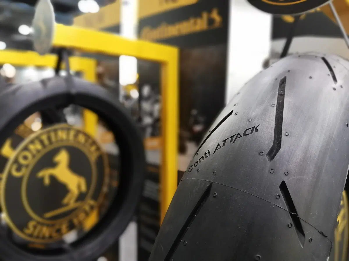 Continental: 6 nuovi pneumatici a EICMA 2019 (2)