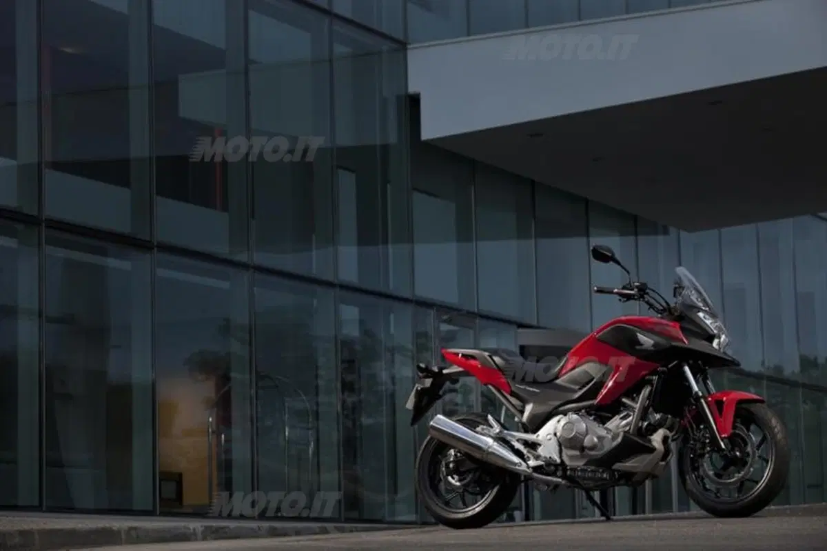 Honda NC700X  (40)