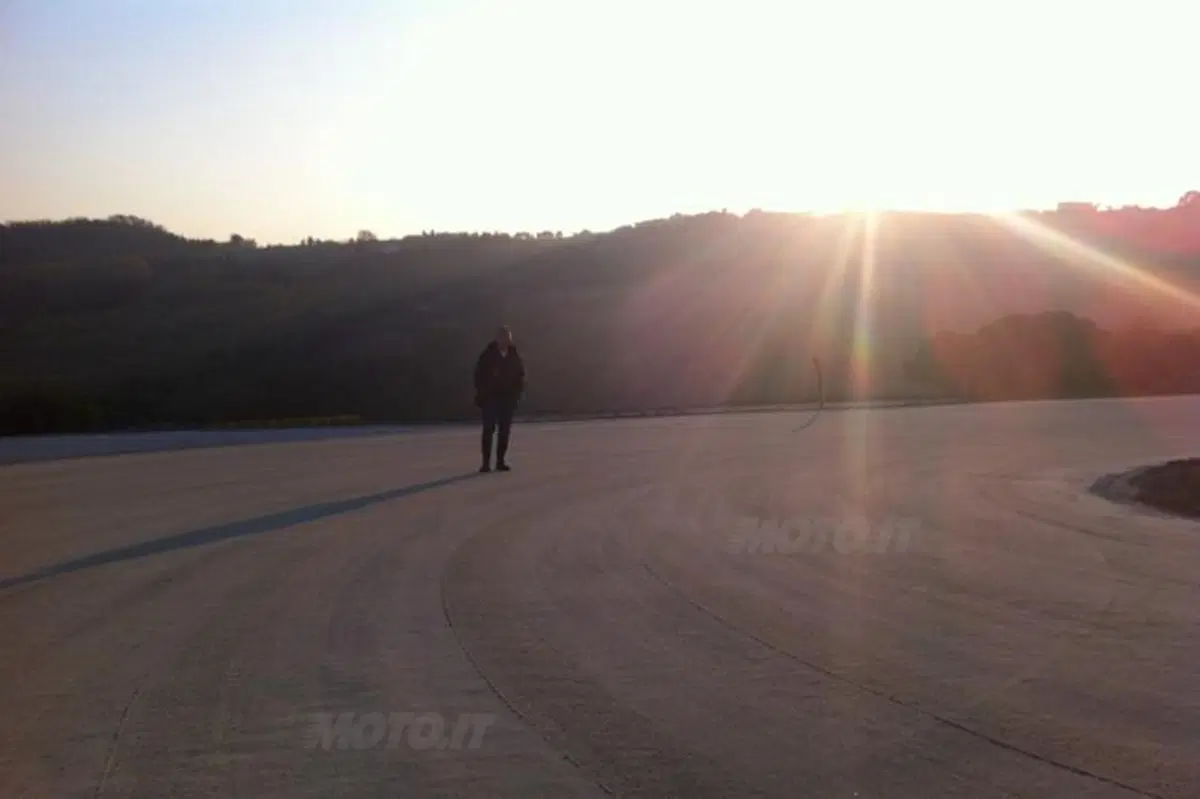 Primi test di collaudo per Rossi al ranch "La Biscia" (12)