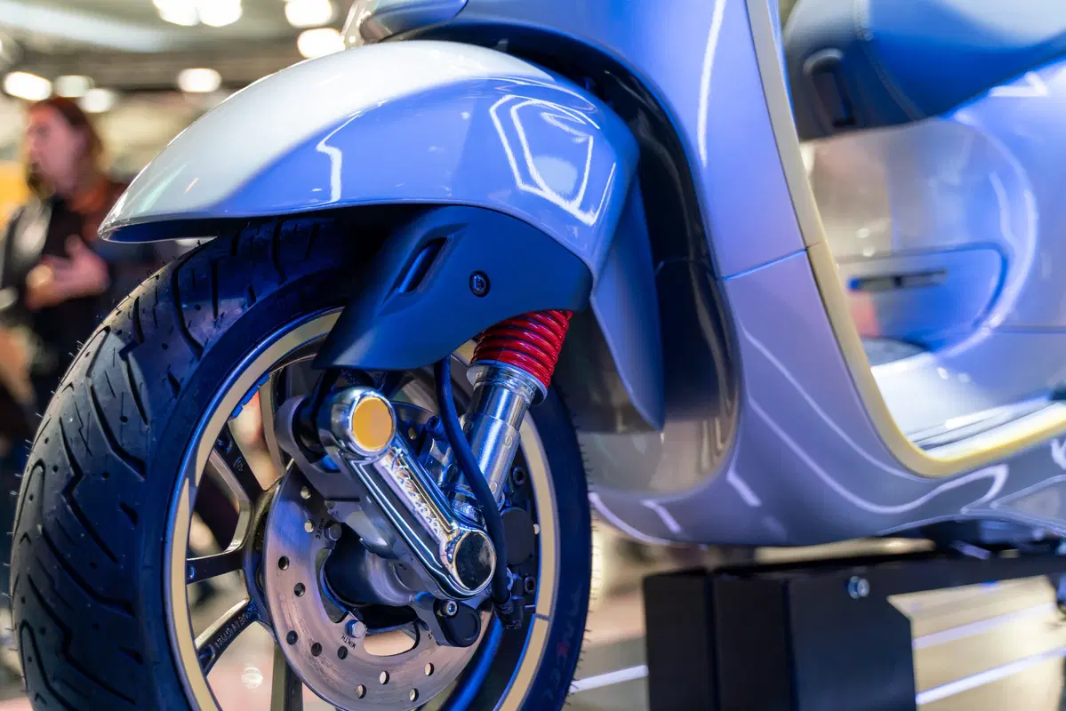 Vespa Elettrica 70 km/h presentata a EICMA 2019. Foto e dati (4)