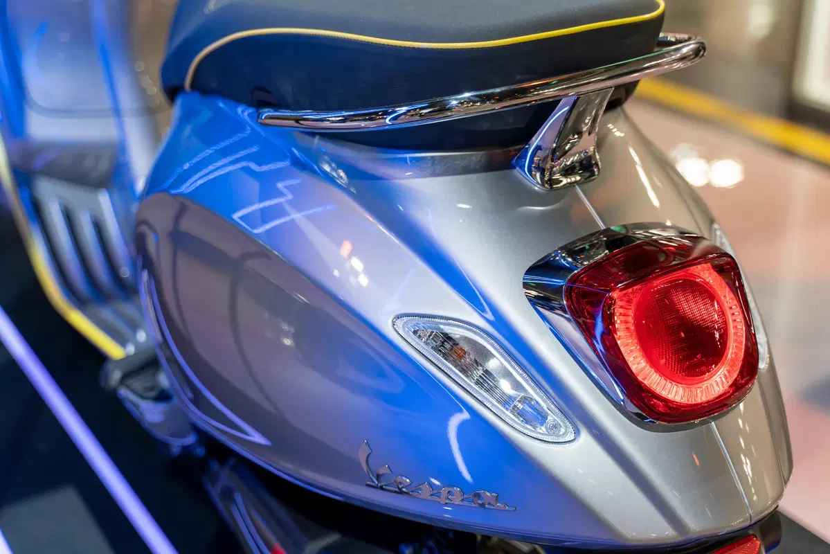Vespa Elettrica 70 km/h presentata a EICMA 2019. Foto e dati (5)