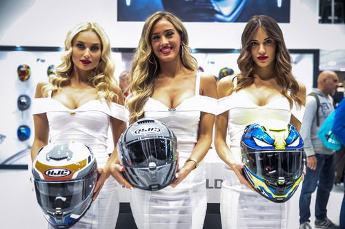 Le ragazze di EICMA 2019 (9)