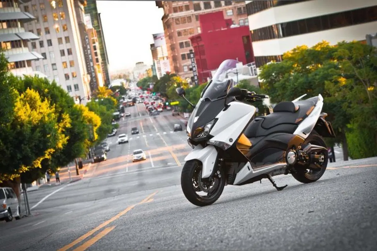 Yamaha TMAX 530  (21)