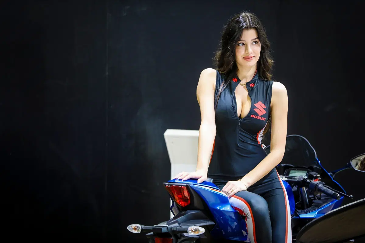 Le ragazze di EICMA 2019 (10)