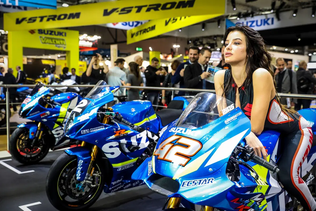Le ragazze di EICMA 2019 (17)