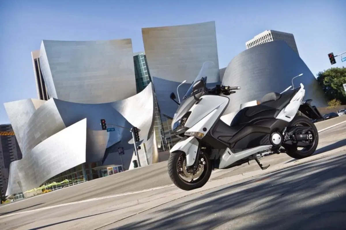 Yamaha TMAX 530  (22)