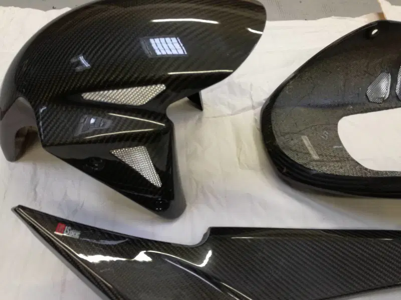 Kit Carbonio Kawasaki ER 6N Leovince (7)