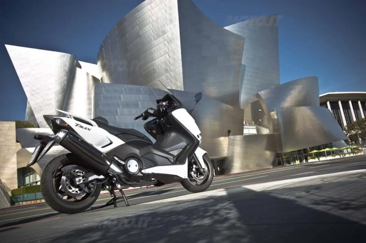 Yamaha TMAX 530  (26)