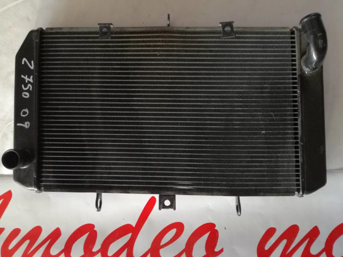 Radiatore Kawasaki Z 750/800/1000 (2)
