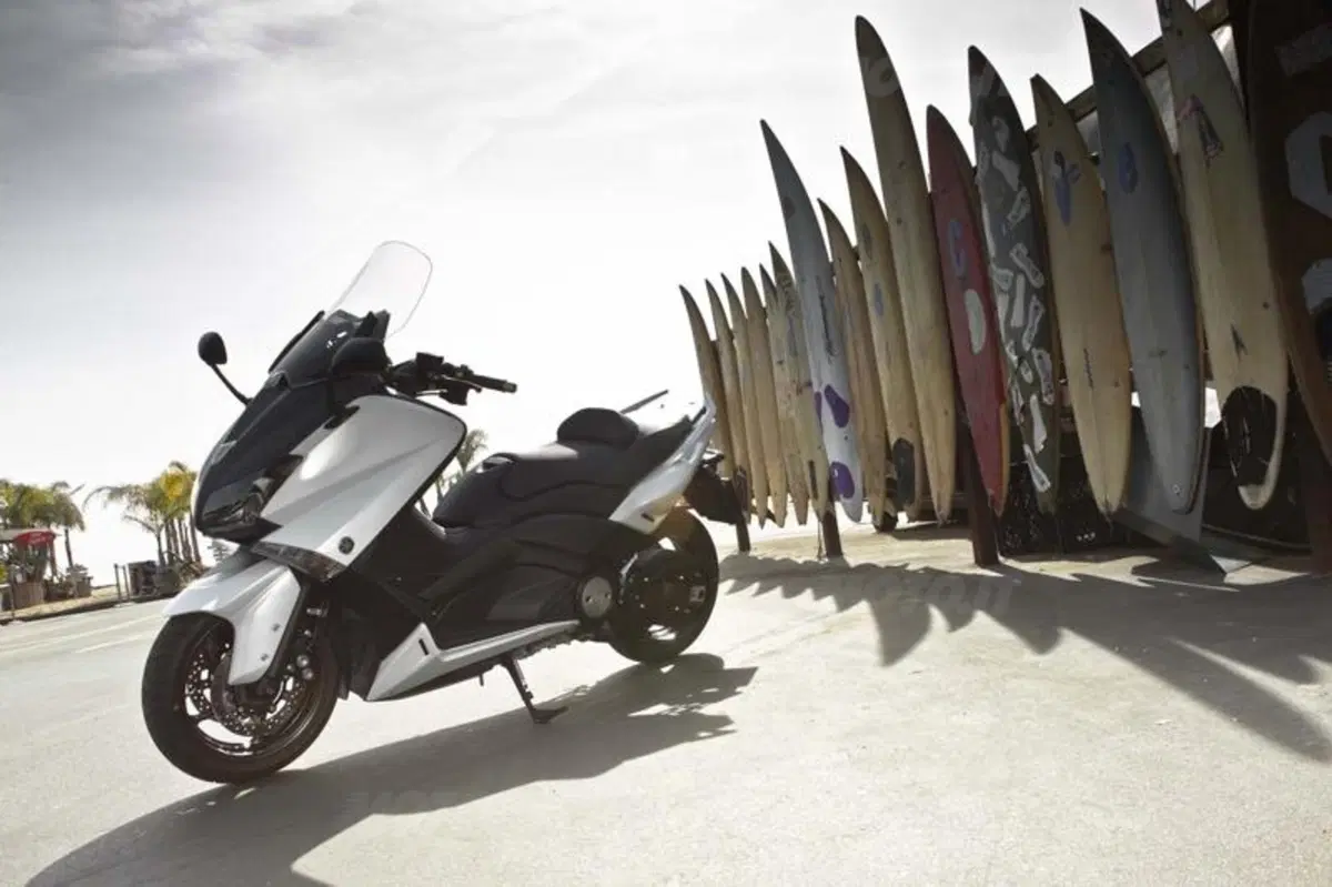 Yamaha TMAX 530  (28)