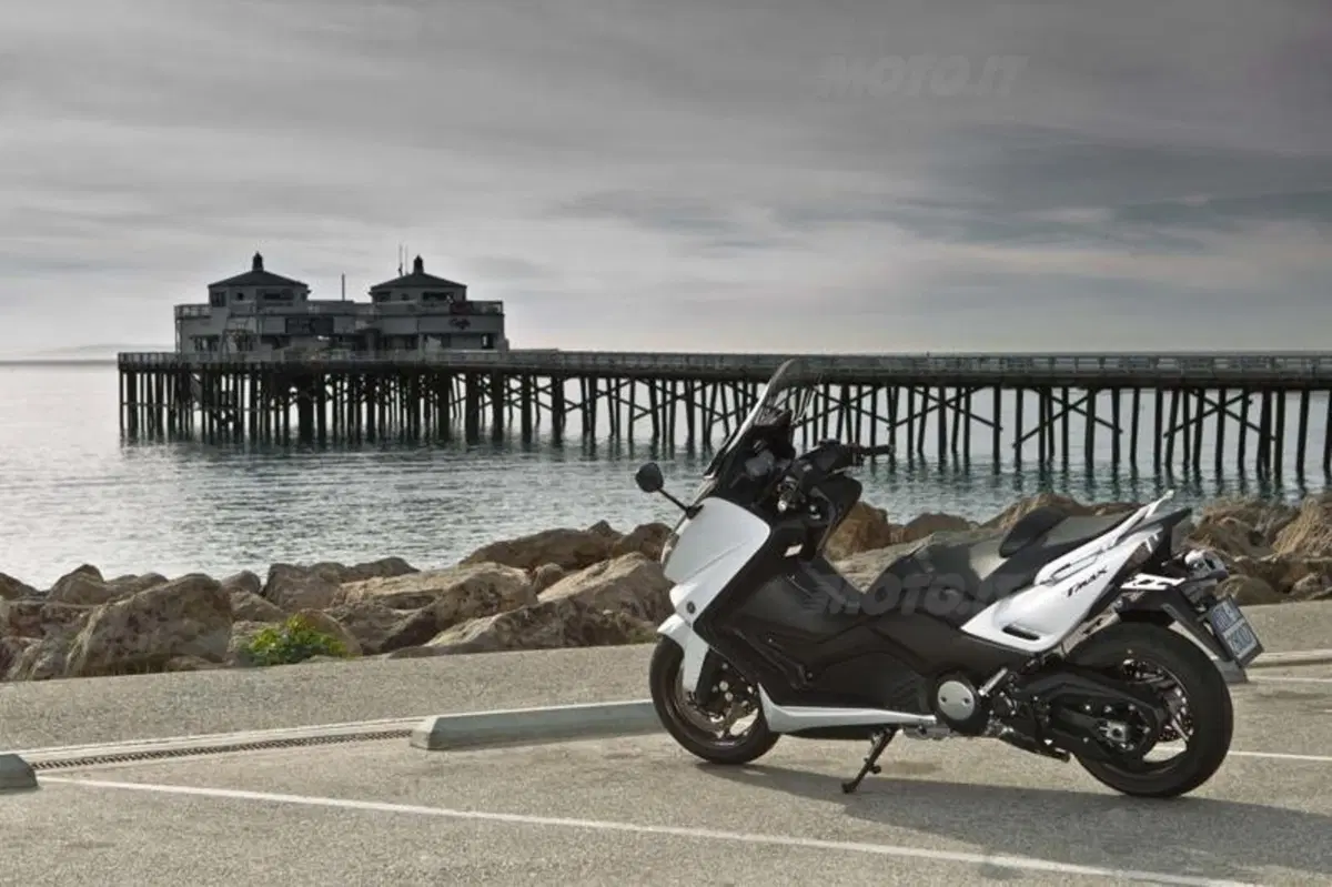Yamaha TMAX 530  (30)