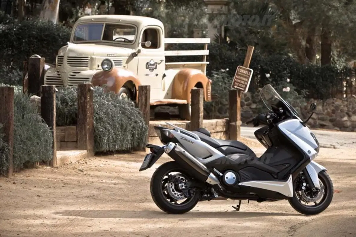 Yamaha TMAX 530  (36)