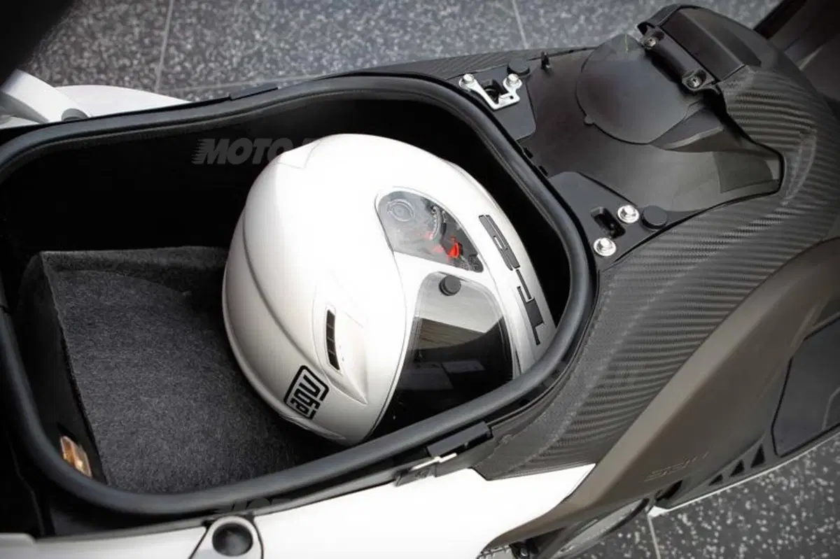 Yamaha TMAX 530  (52)