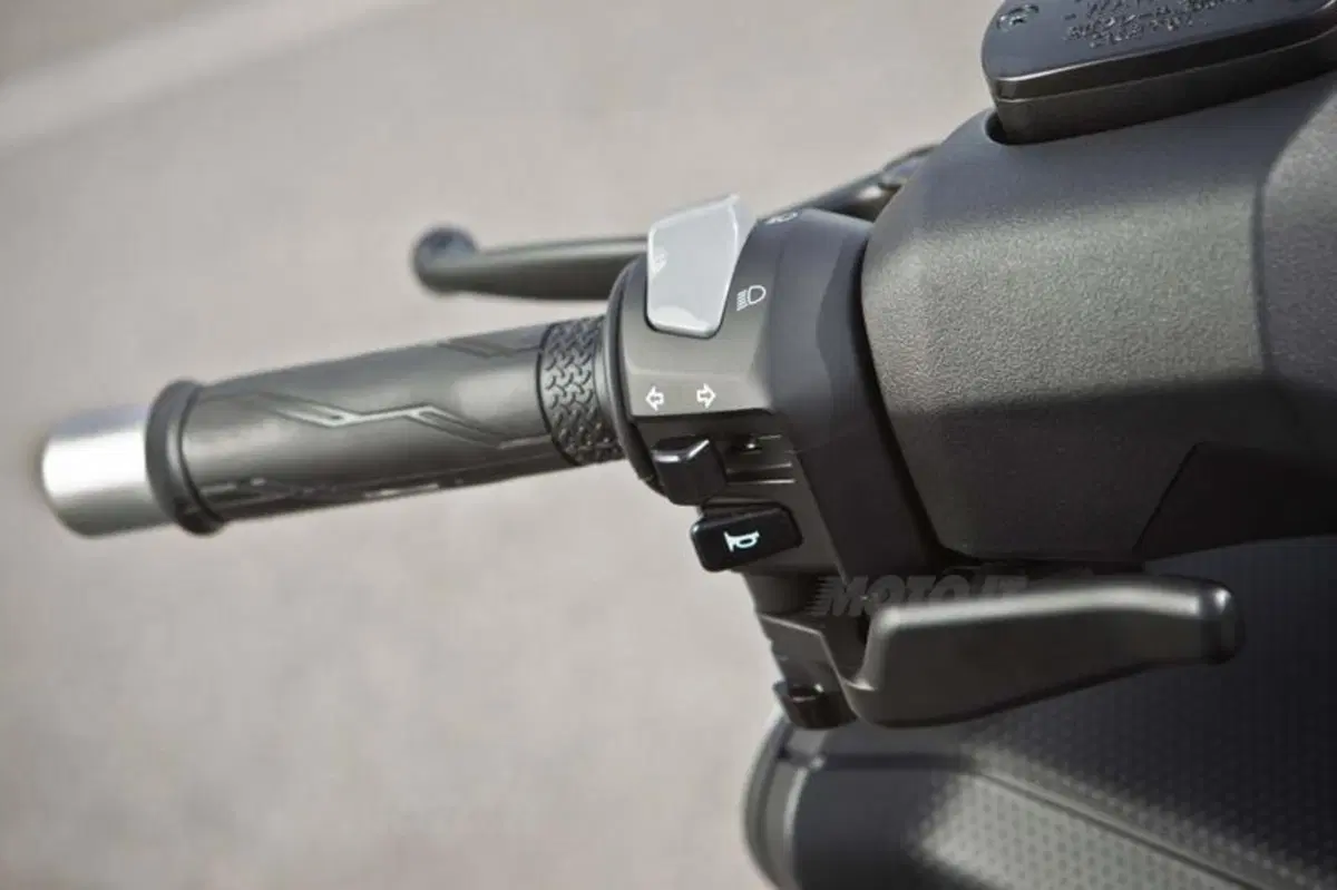 Yamaha TMAX 530  (56)