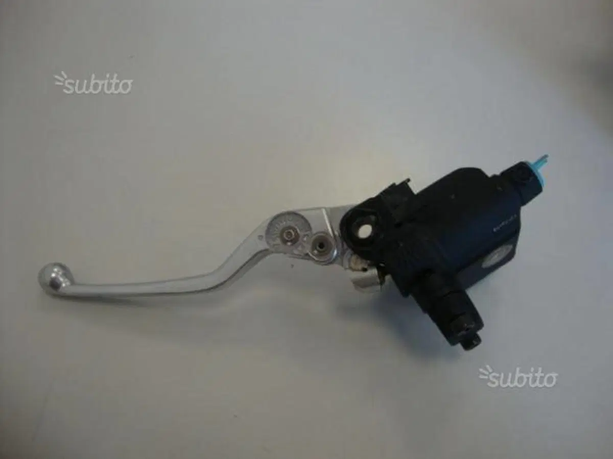 Pompa freno dx GP800 Brembo