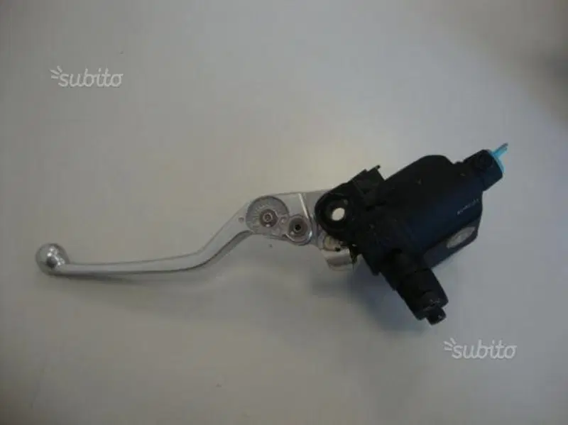 Pompa freno dx GP800 Brembo