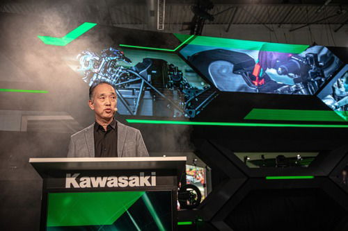 Kawasaki annuncia l'arrivo di una Ninja elettrica (7)