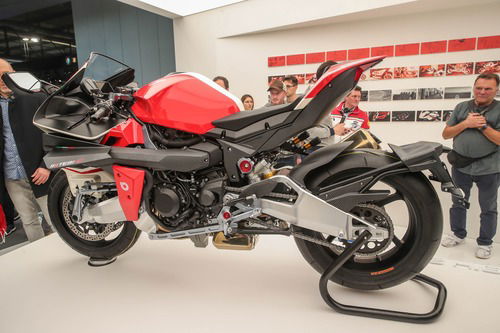 Bimota Tesi H2: Kawasaki si lancia nell’impresa (5)