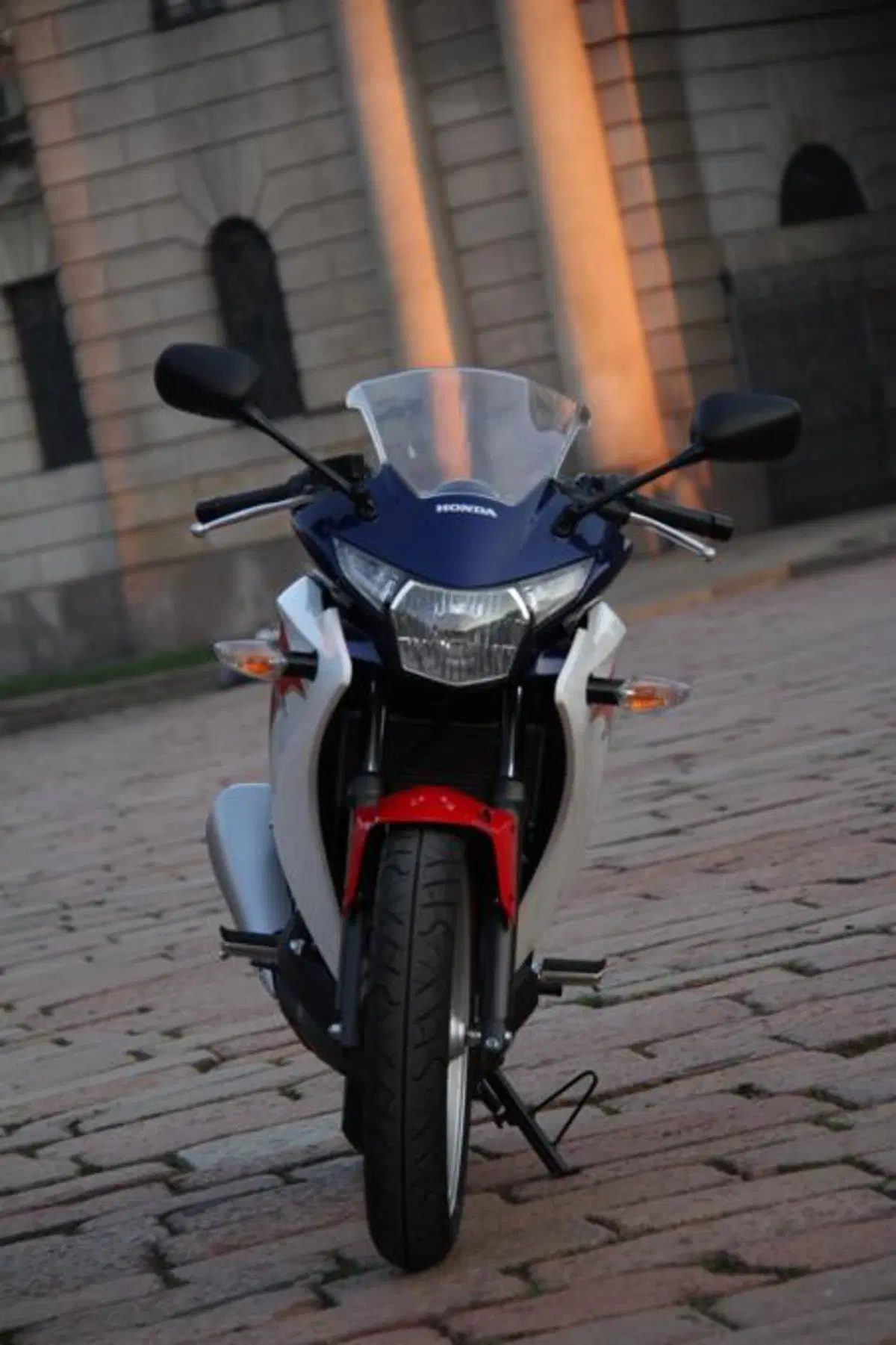 Honda CBR 250R VS Kawasaki Ninja 250R (26)