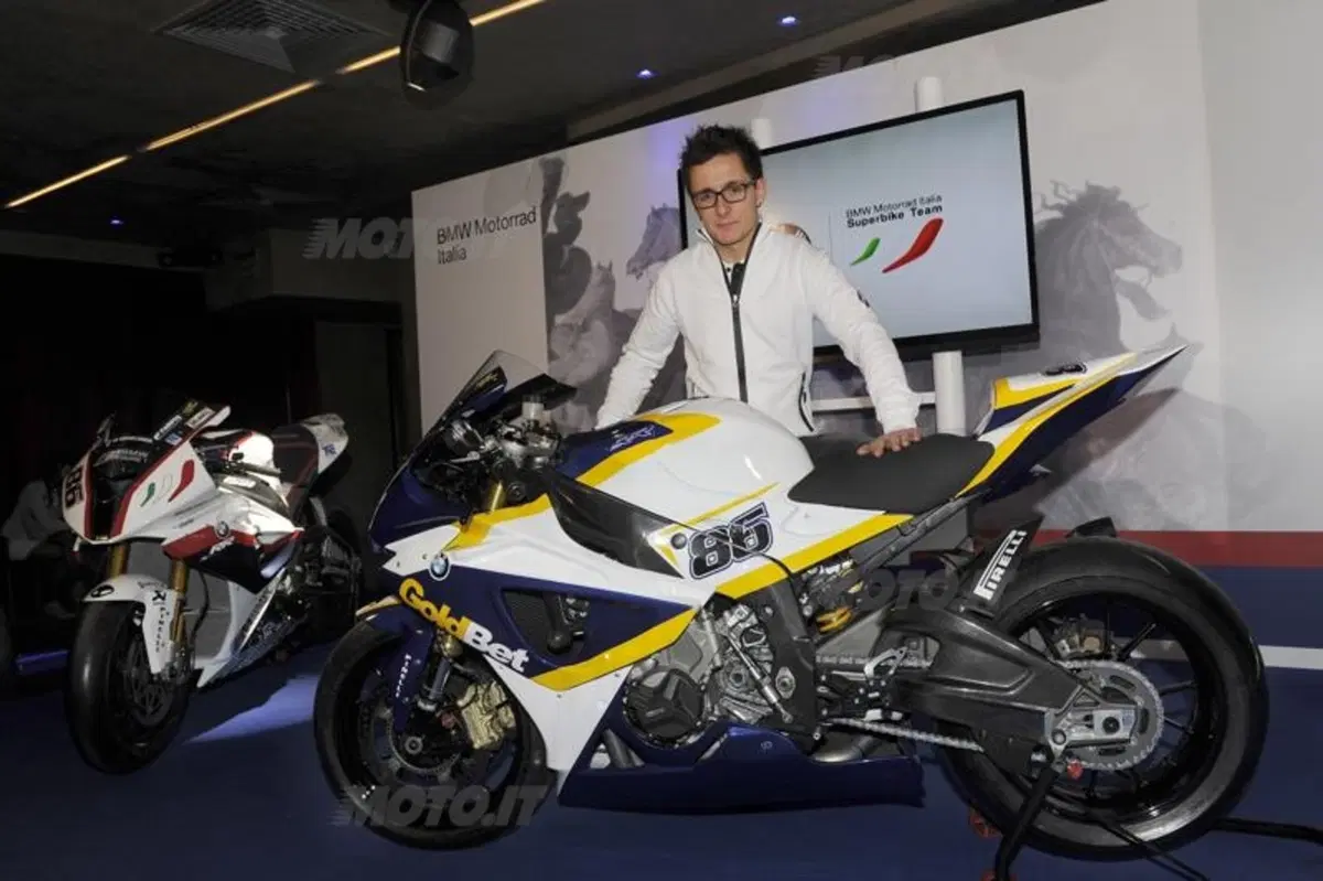 Presentato a Milano il team BMW Motorrad Italia (8)