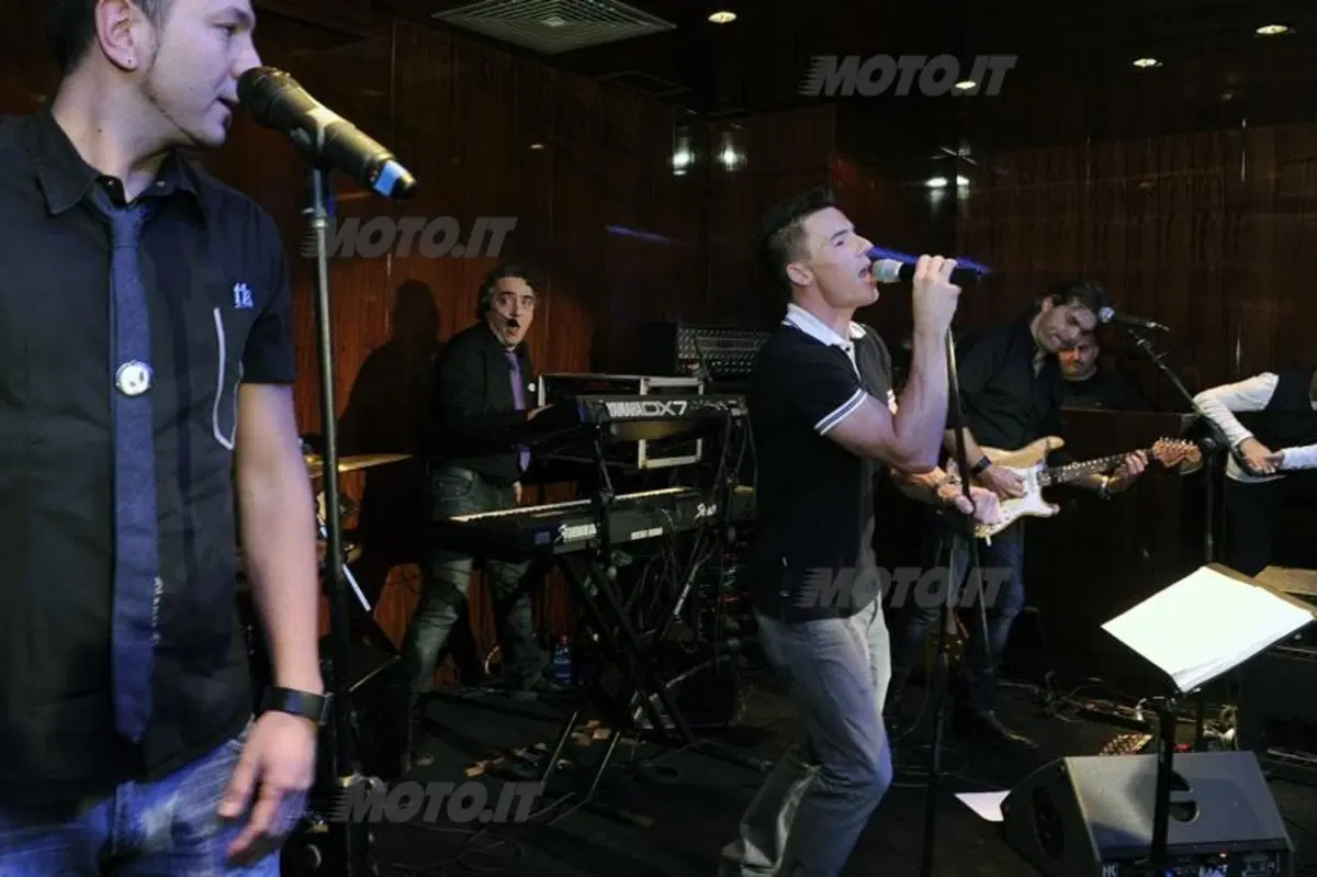 Presentato a Milano il team BMW Motorrad Italia (9)