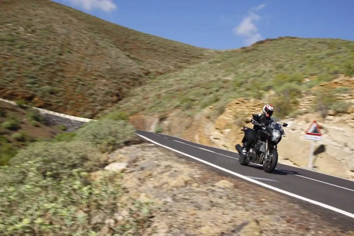 Kawasaki Versys 1000  (2)