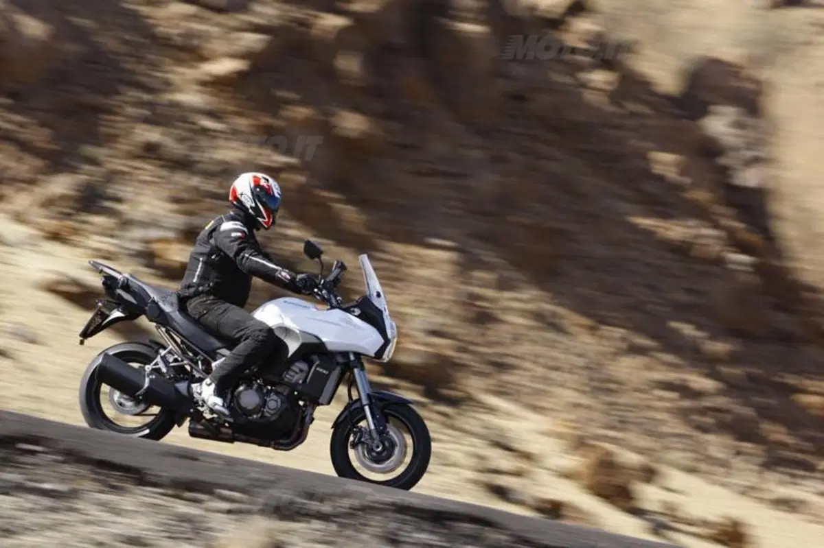 Kawasaki Versys 1000  (12)