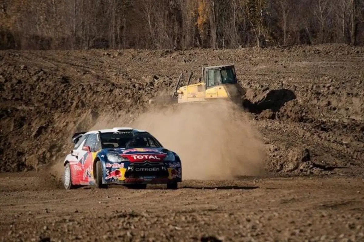 Cairoli debutta alla grande nei rally (8)