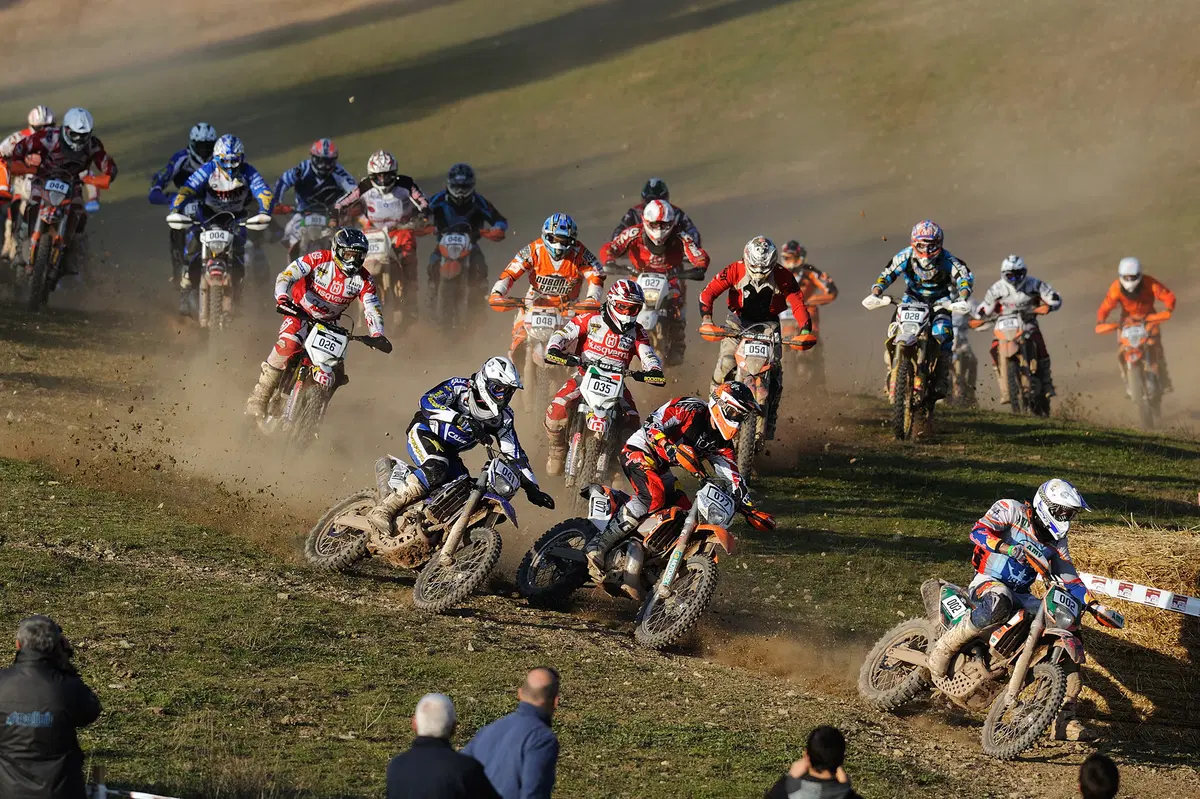 Carlos Checa, un "toro" anche nell'enduro! (3)