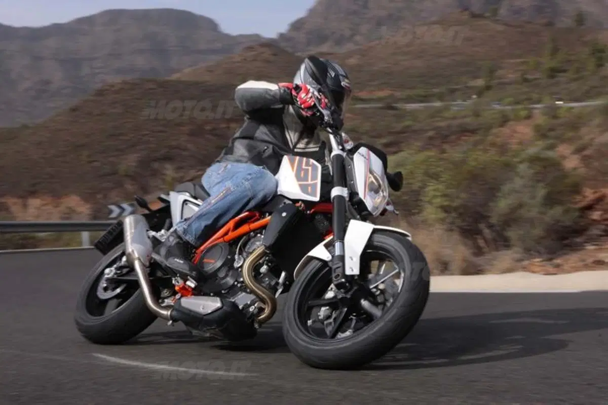 KTM Duke 690 