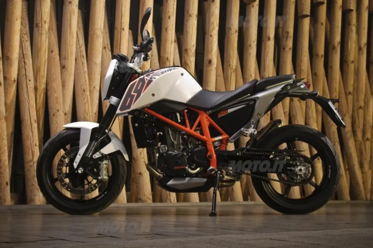 KTM Duke 690  (23)