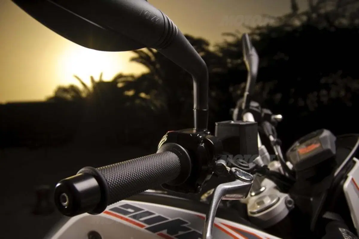 KTM Duke 690  (28)