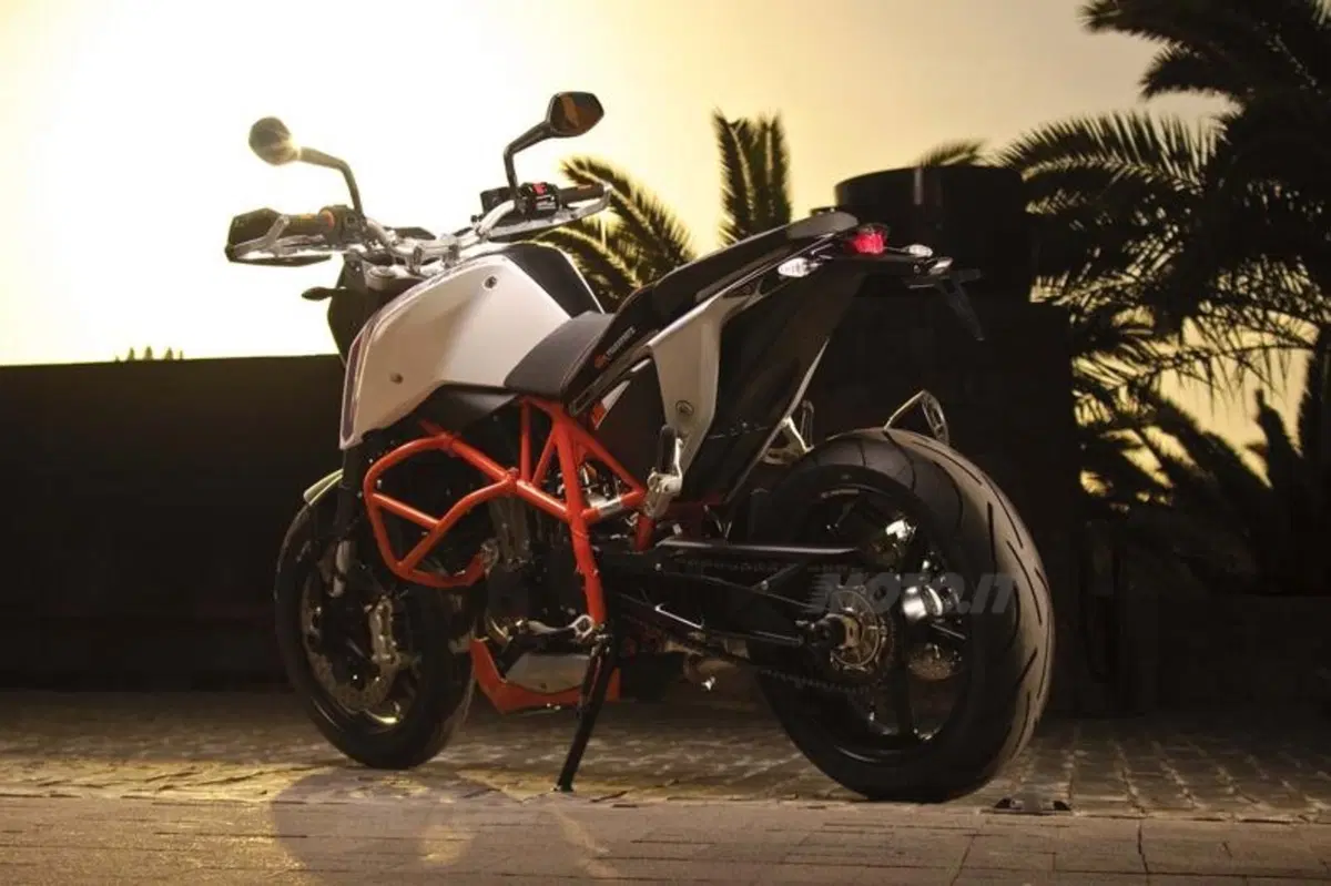 KTM Duke 690  (36)