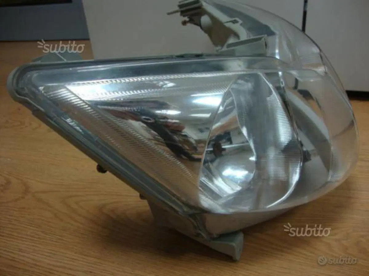 Fanale anteriore Suzuki Burgman 400-250