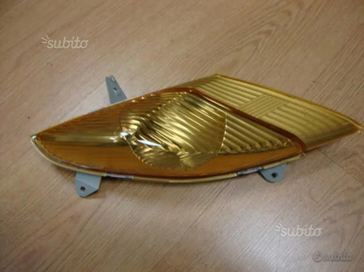 Freccia ant dx per suzuki burgman 400 2003\04