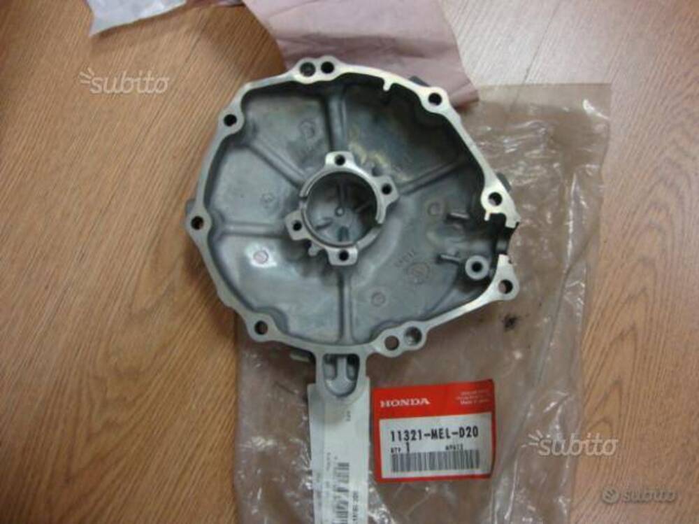 Coperchio generatore honda cbr1000r 2006/13 (2)