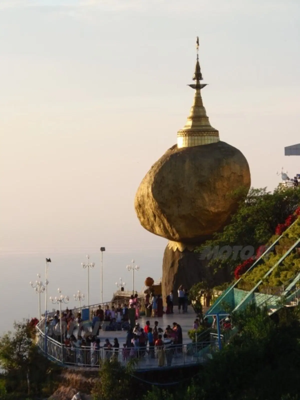 Viaggi: Myanmar. "Frenare col clacson" (14)