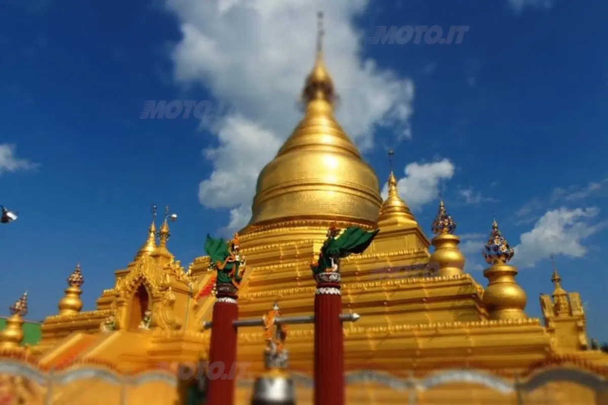 Viaggi: Myanmar. "Frenare col clacson" (22)