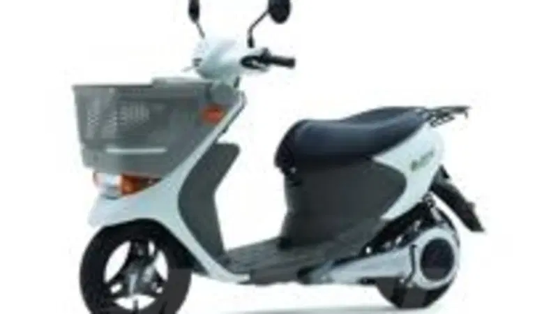 Suzuki e-Let's, lo scooter elettrico con batteria removibile