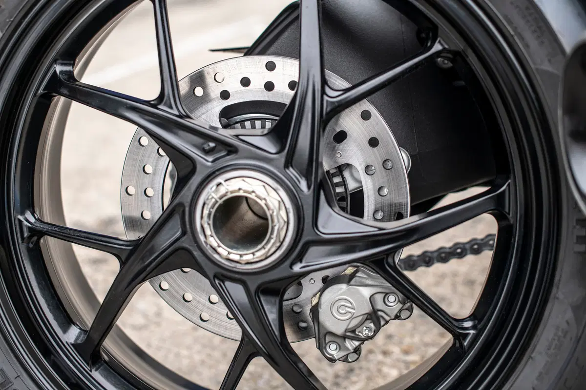 Ducati Panigale V2. Piccola Superbike (6)